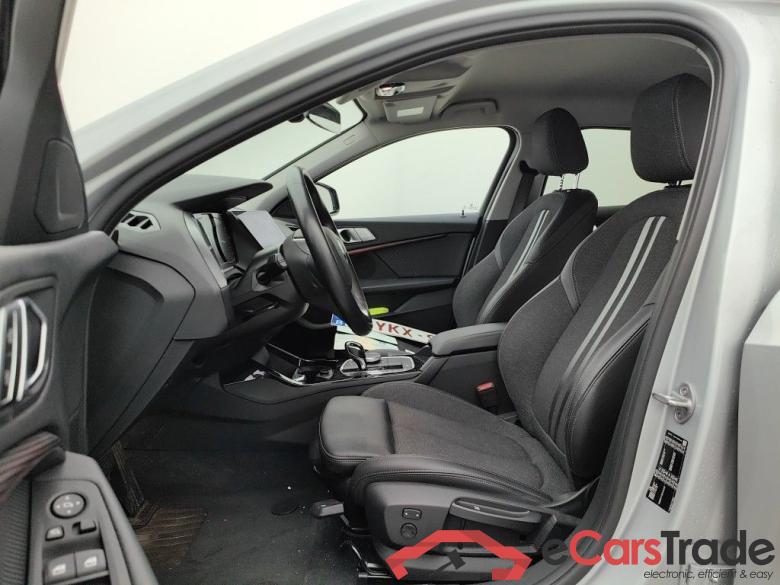 BMW 1 Reeks Hatch 118iA (103 kW) 5d #6