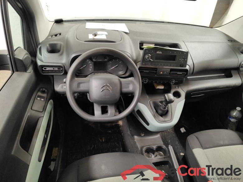 Citroën Berlingo Multispace 1.2 PureTech 110 MAN6 S&S Live M 5d #6
