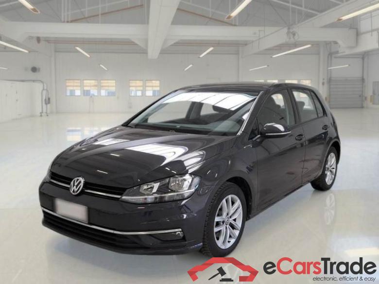 Volkswagen 50 VOLKSWAGEN GOLF / 2017 / 5P / BERLINA 1.6 TDI BUSINESS BMT DSG #1