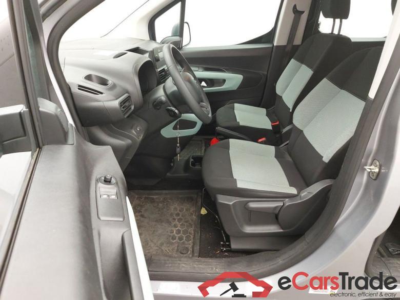 Citroën Berlingo Multispace 1.2 PureTech 110 MAN6 S&S Live M 5d #6
