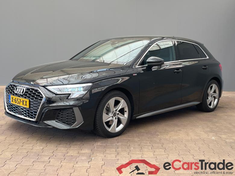 AUDI A3 SPORTBACK 30 TFSI S edition #1
