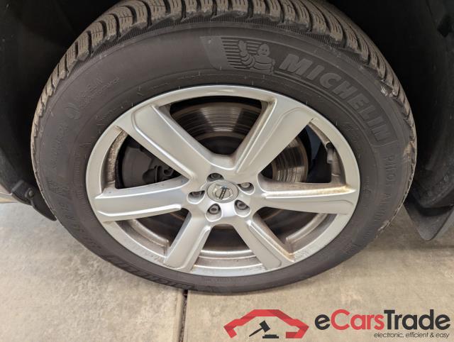 Volvo XC90 ´14 XC90 Inscription Plug-In Hybrid AWD 2.0 T8 Twin Engine 288KW AT8 7 Sitzer E6dT #6