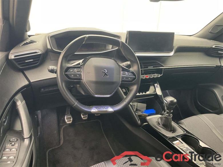 PEUGEOT 2008 1.2 PureTech GT-Line #3
