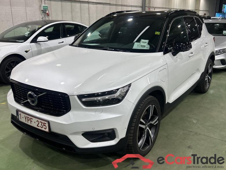 VOLVO XC40 1.5 T5 PHEV R-Design #1