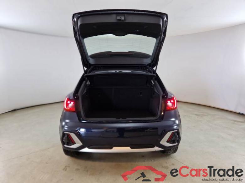 Audi 1 AUDI A1 CITYCARVER / 2018 / 5P / BERLINA 30 TSI CITYCARVER ADMIRED #5