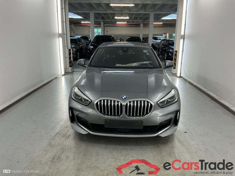 BMW 1-serie 1.5 116DA (85KW) Model M Sport Business  Sound System #1