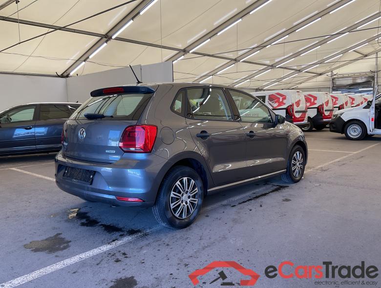VOLKSWAGEN Polo Polo Trendline 1.0  BlueMotion Technology 55 kW (75 ch) 5 vitesses manuel #2