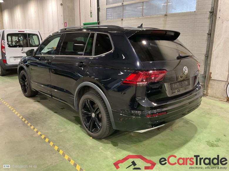VOLKSWAGEN TIGUAN ALLSPACE DIESEL 2.0 TDi SCR Platinum DSG #3
