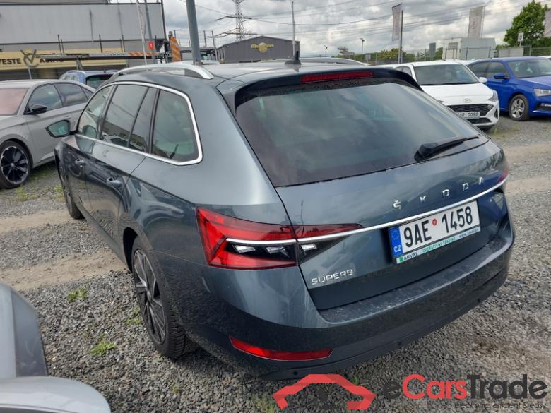 Skoda  Superb Combi (3V5)(2015) Supe.com.2.0TDI 147 Style Aut #4