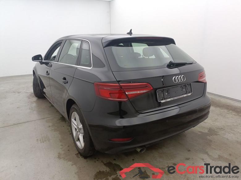 Audi A3 Sportback 1.6 30 TDi 85kW 5d #4