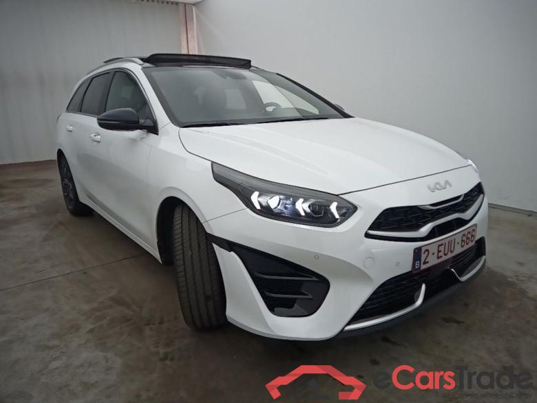 KIA cee'd Sportswagon GT Line 1.5 T-GDi 160 DCT ISG 5d #2
