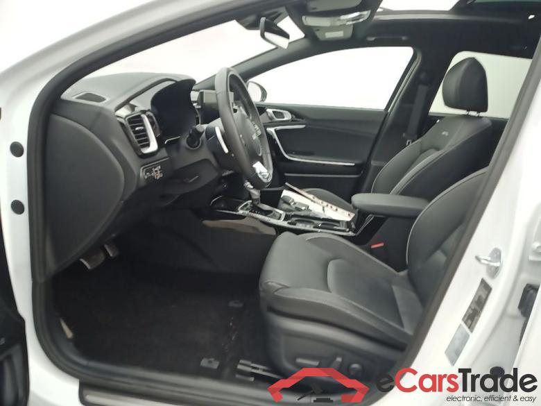 KIA cee'd Sportswagon GT Line 1.5 T-GDi 160 DCT ISG 5d #6
