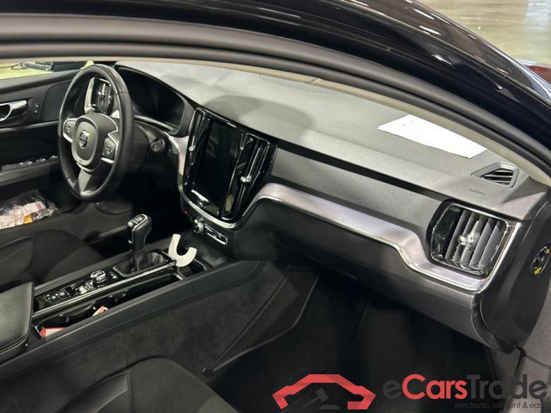 VOLVO V60 DIESEL - 2018 2.0 D3 Momentum Pro #5