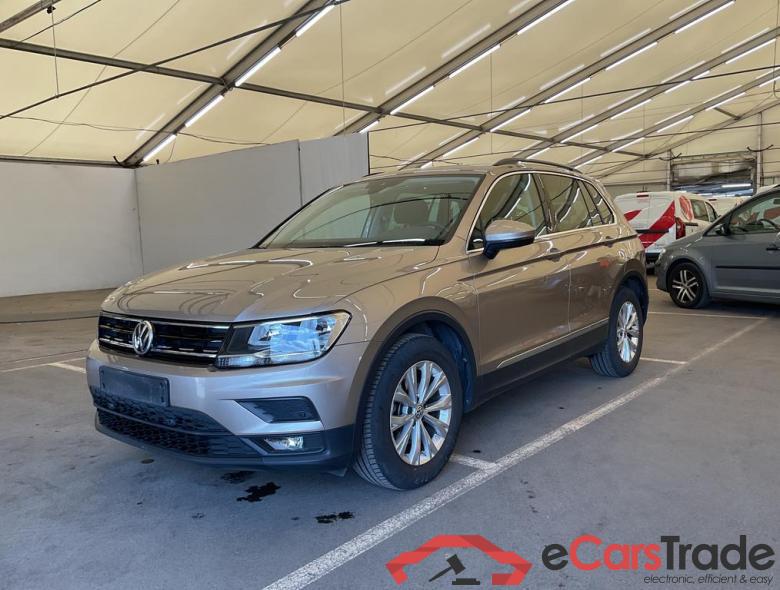 VOLKSWAGEN Tiguan Comfortline 1.5 TSI 96 kW (130 ch) 6 vitesses manuel #1
