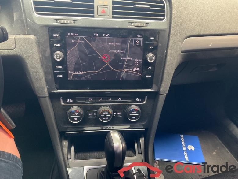 VOLKSWAGEN e-Golf E-DITION #5