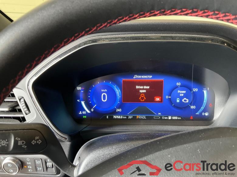 FORD Kuga 2.5 PHEV ST-Line #6