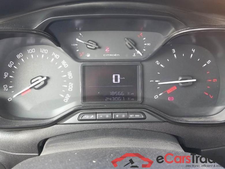 Citroen 17 CITROEN C3 / 2016 / 5P / BERLINA BLUEHDI 75 BUSINESS COMBI #4