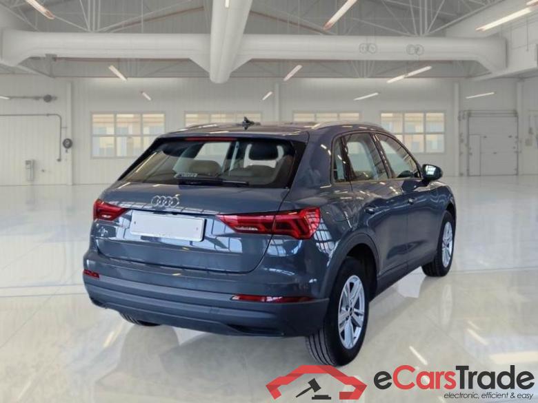 Audi 86 AUDI Q3 / 2018 / 5P / SUV 35 TFSI S TRONIC BUSINESS #2