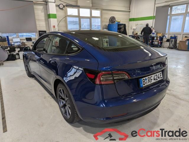 Tesla Model 3 ´18 BEV TESLA Model 3 Standard Reichweite Plus Hinterradantrieb 4d 208kW #2