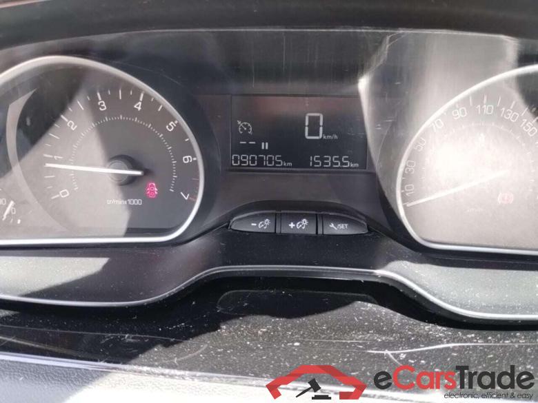 PEUGEOT 208 1.2 PureT. Blue Lion #4