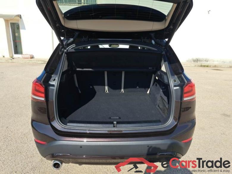 BMW 25EBLACK BMW X1 / 2019 / 5P / SUV XDRIVE 25E BUSINESS ADVANTAGE AUTOMATICO #5