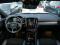 preview Volvo XC40 #2