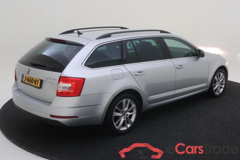 SKODA Octavia Combi 110 kW #5 SKODA Octavia Combi 110 kW #5