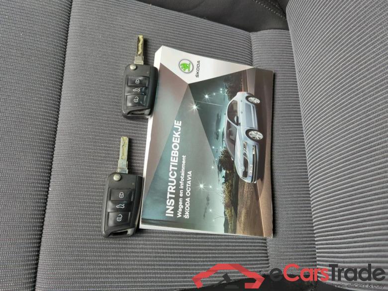 SKODA Octavia Combi 110 kW #6 SKODA Octavia Combi 110 kW #6