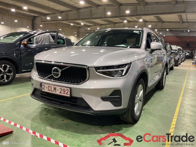 VOLVO XC40 1.5 T2 ESSENTIAL AUTO #1