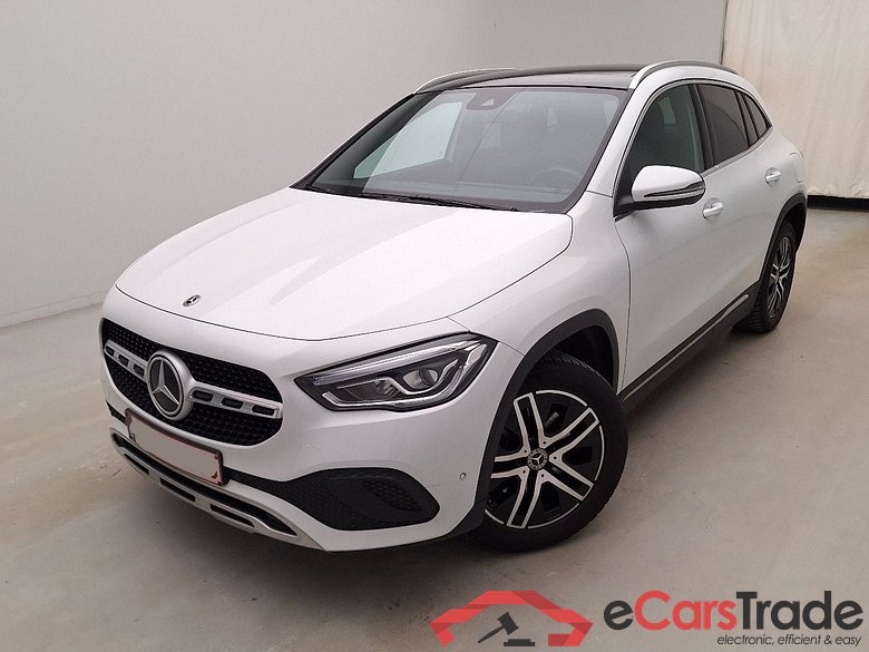 Mercedes GLA 250e Plug-In Hybrid Progressive Aut. Pano LED-Xenon Widescreen Ambient Navi Sport-Leather KeylessGo Camera Klima PDC ... #1