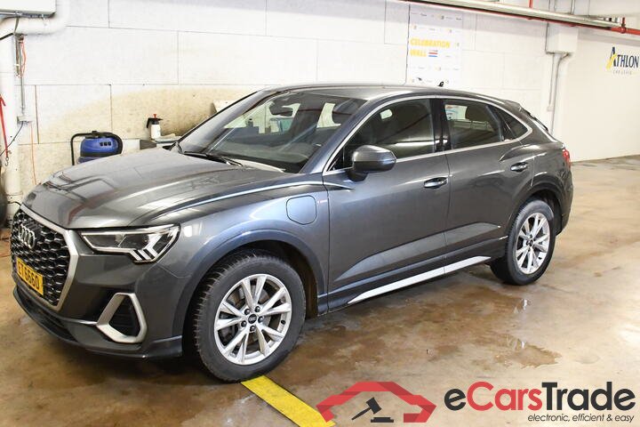 AUDI Q3 Sportback 1.4 45 TFSIe Plug-In Hybrid S-Line Aut. LED-Matrix Virtual Navi Sport-leather Klima PDC ...