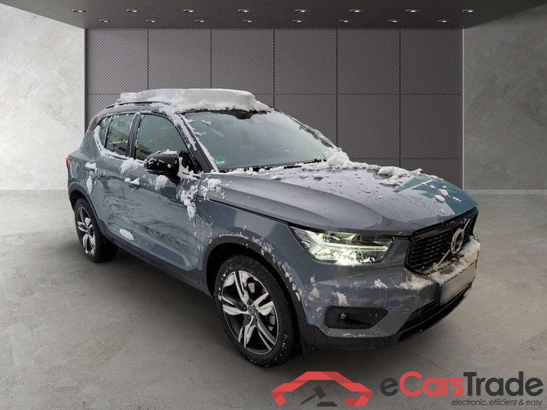 Volvo XC40 (2017->) DE - SUV5 B4 2WD EU6d, R-Design (EURO 6d), 2020 - 2022 #2