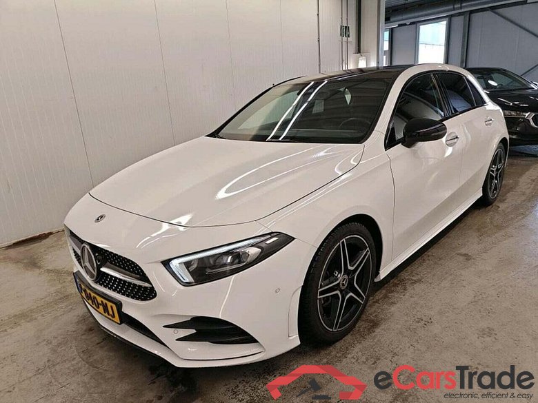 MERCEDES-BENZ A-klasse 200 AMG Line