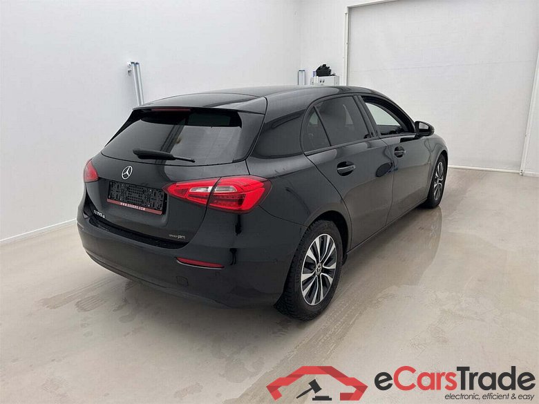 MERCEDES-BENZ A-KLASSE 2.0 180D BUSINESS SOLUTION DCT #2