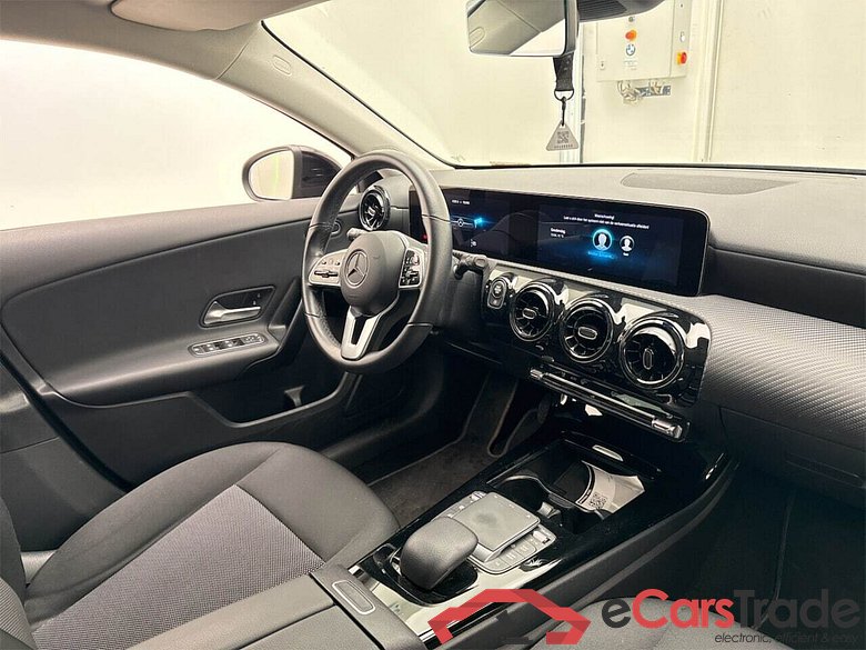 MERCEDES-BENZ A-KLASSE 2.0 180D BUSINESS SOLUTION DCT #3