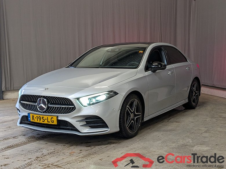 MERCEDES-BENZ A-KLASSE 200 Bns Sol. AMG #2