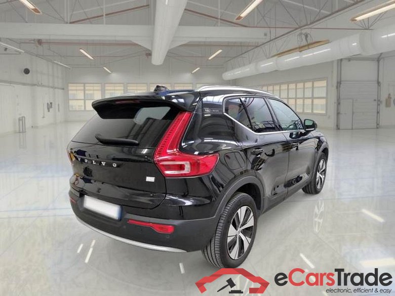 VOLVO XC40 / 2021 / 5P / SUV T4 RECHARGE PLUG-IN AUTO CORE #2