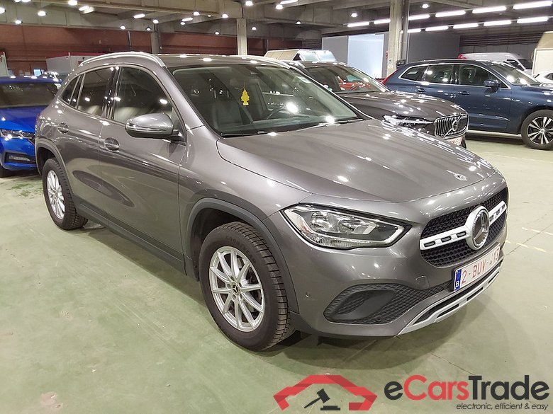 Mercedes GLA 180 Aut. Navi 1/2 Leather KeylessGo Camera Klima PDC ... #2