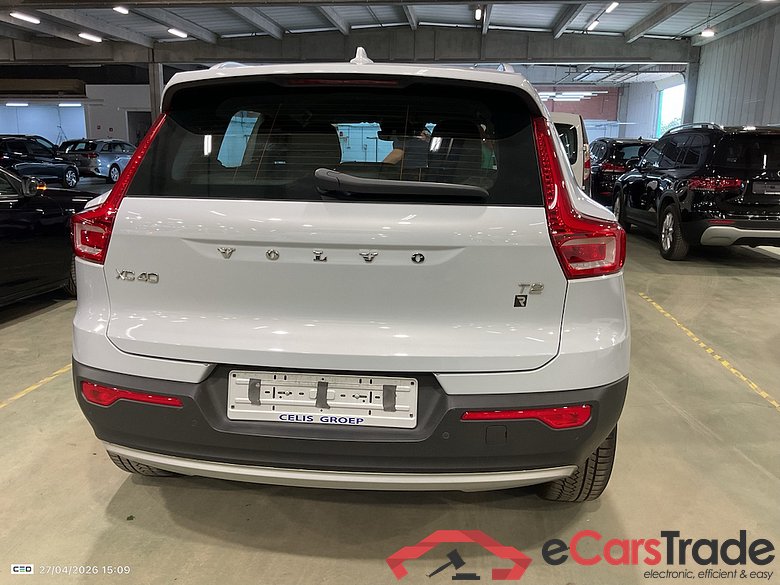 VOLVO XC40 1.5 T2 MOMENTUM PRO #5