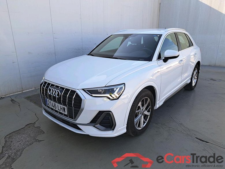 AUDI Q3 / 2018 / 5P / todoterreno 40 TFSI 140kW S tronic Quattro S Line #1