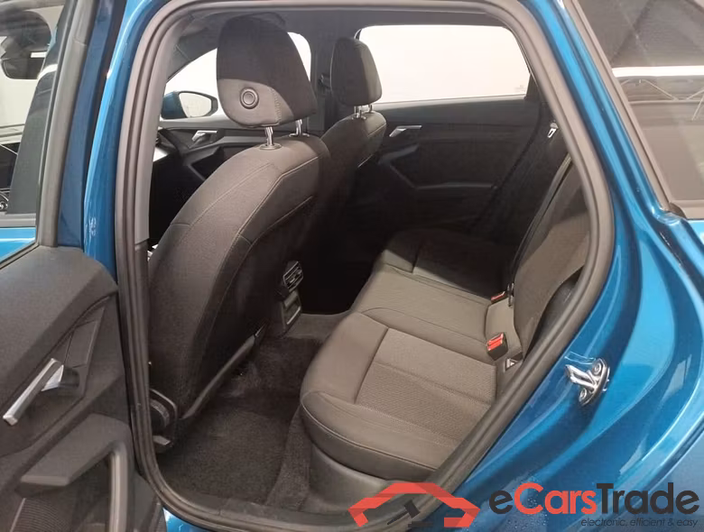 Audi A3 Sportback 1.0 30 TFSi 81kW Advanced 5d #3