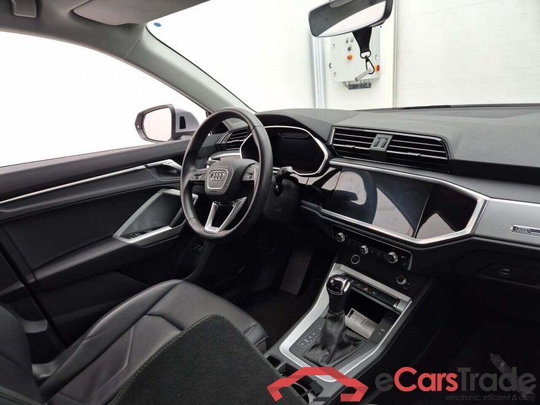 AUDI Q3 45 TFSI E S-TRONIC #3