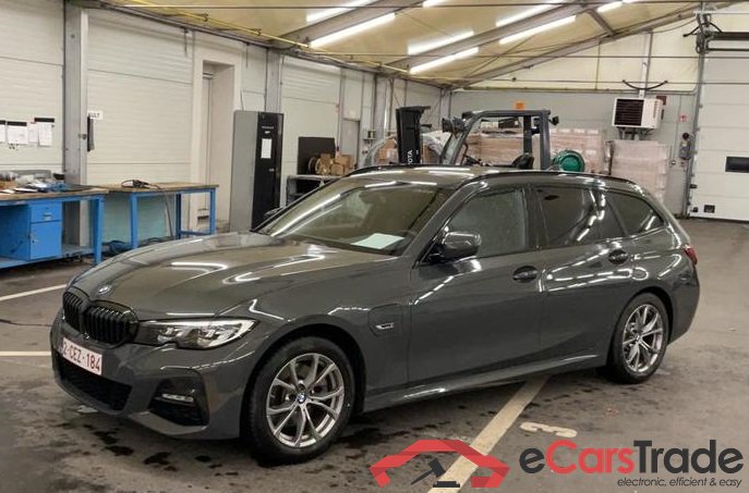 BMW 320e Plug-In Hybrid M-Sport Aut. Pano LED-Xenon LC-Pro Ambient Hi-Fi Navi-Pro Sport-Leather-Alcantara KeylessGo Camera Klima PDC ... #1