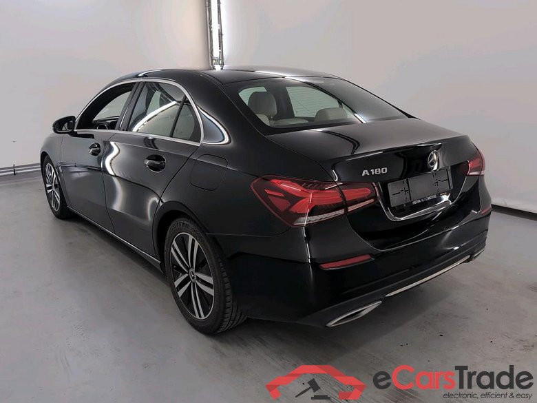 MERCEDES-BENZ A-CLASS LIMOUSINE 1.3 A 180 #3