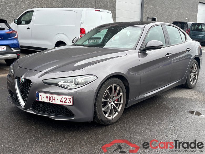 Alfa Romeo Giulia 2.2 JTDm Aut. Pano LED-Xenon 1/2 Leather KeylessGo Klima PDC ...