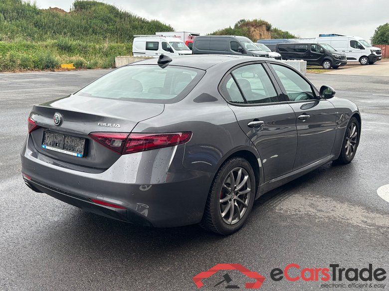 Alfa Romeo Giulia 2.2 JTDm Aut. Pano LED-Xenon 1/2 Leather KeylessGo Klima PDC ... #3