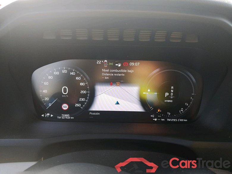 VOLVO XC90 / 2019 / 5P / todoterreno 2.0 T8 AWD Recharge Inscription Exp Auto #4