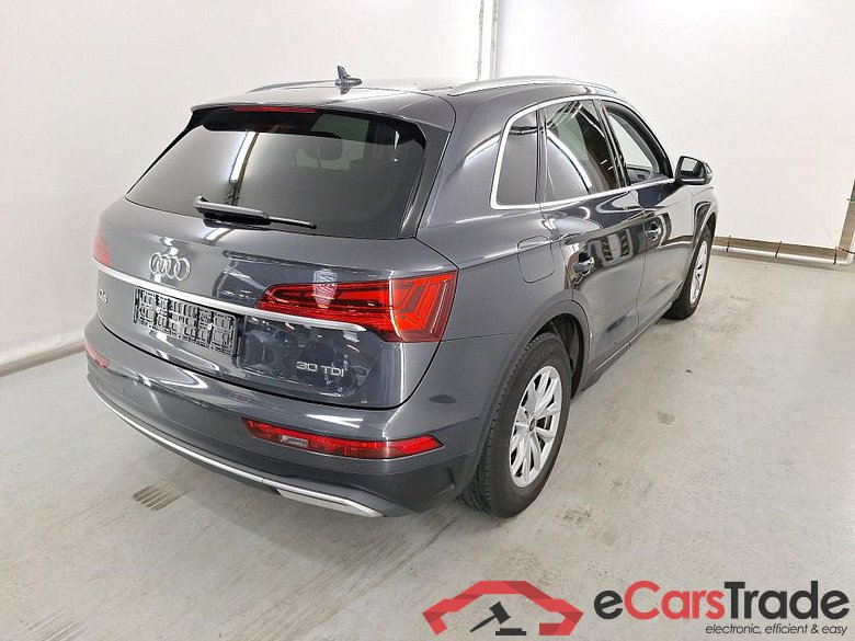 AUDI Q5 2.0 30 TDI S TRONIC BUS. ED. ATTRACTION #4