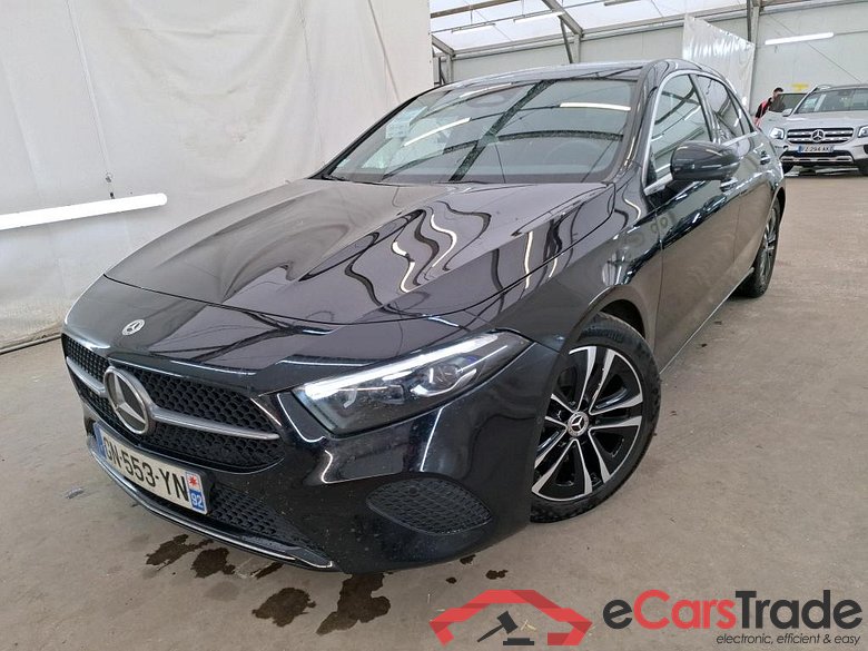 Mercedes A 200 Facelift Progressive Aut. LED Widescreen Sport-Leather Ambient Navi KeylessGo Klima PDC ...