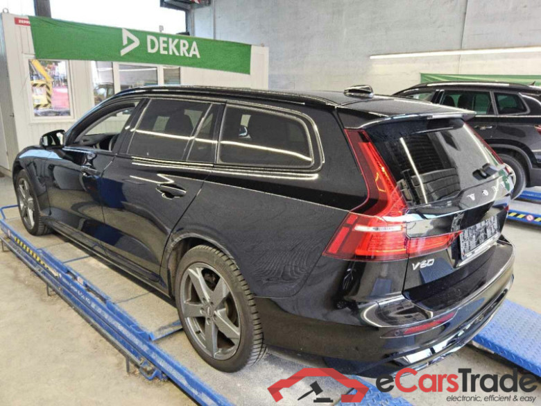 Volvo V60 2.0 T6 Plug-In Hybrid Plus Dark AWD Aut. LED Virtual ACC Navi Sport-Leather KeylessGo Klima PDC ... #4